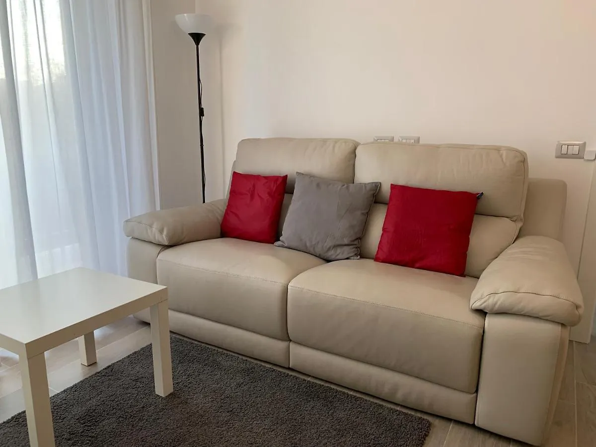 Apartamento Trilocale In Zona Bocconi/Navigli Milán Italia