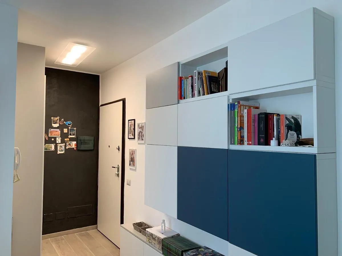 Apartamento Trilocale In Zona Bocconi/Navigli Milán