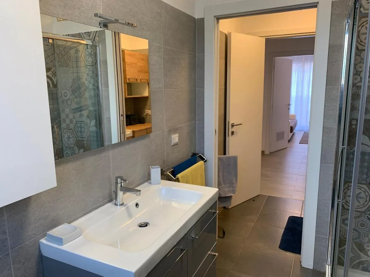 Apartamento Trilocale In Zona Bocconi/Navigli Milán Italia