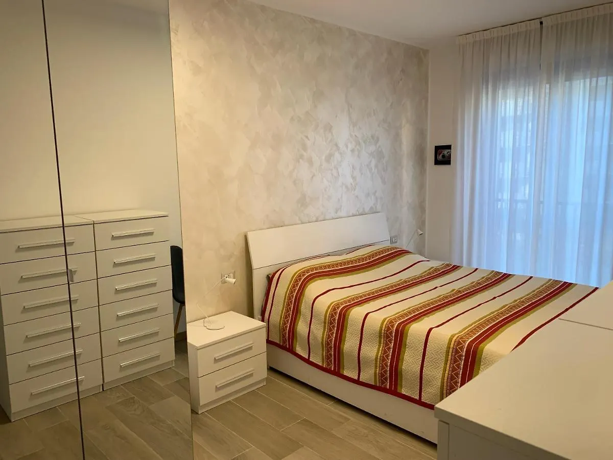 Appartement Trilocale In Zona Bocconi/Navigli à Milan