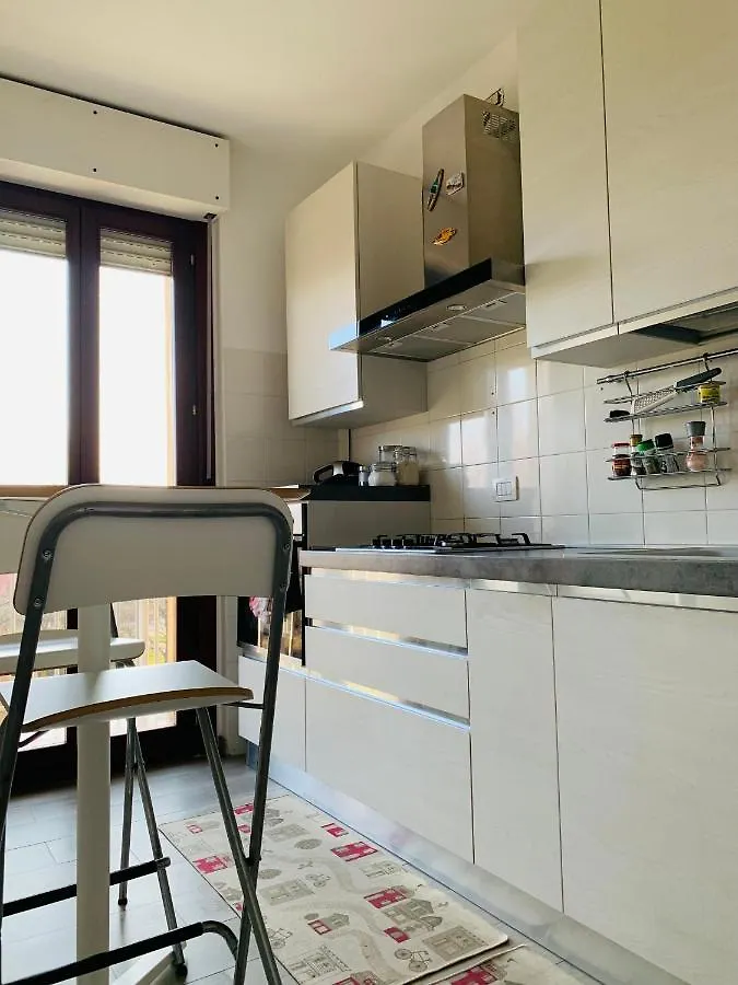 Apartamento Trilocale In Zona Bocconi/Navigli Milán