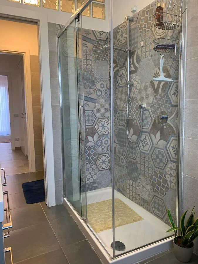 Appartement Trilocale In Zona Bocconi/Navigli à Milan 0*,